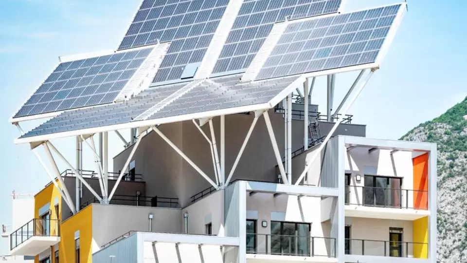 Potenciando la Sostenibilidad en la Construcción con Energía Renovable